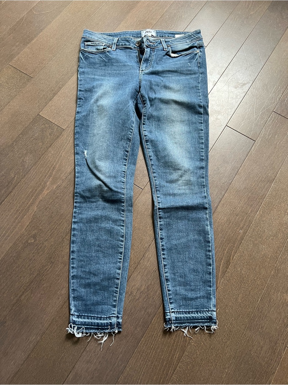 PAIGE Vintage slim-fit Jeans with Frayed Hem